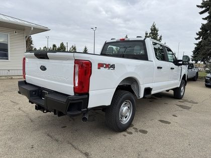 2025 Ford F-250 XL w/FX4 PKG, CAMPER PKG & UPFITTER SWITCHES in Cars & Trucks in Edmonton - Image 4