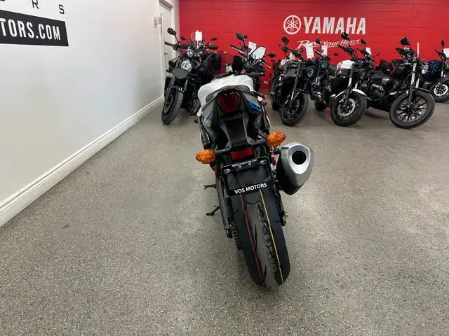 2025 Suzuki GSX-R1000AM5 GSXR - V6447NP - -No Payments for 1 Yea in Sport Bikes in Markham / York Region - Image 6