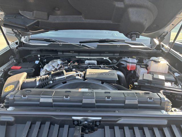 2025 Chevrolet Silverado 3500HD LT Trail Boss 6.6L Diesel in Cars & Trucks in Grande Prairie - Image 4