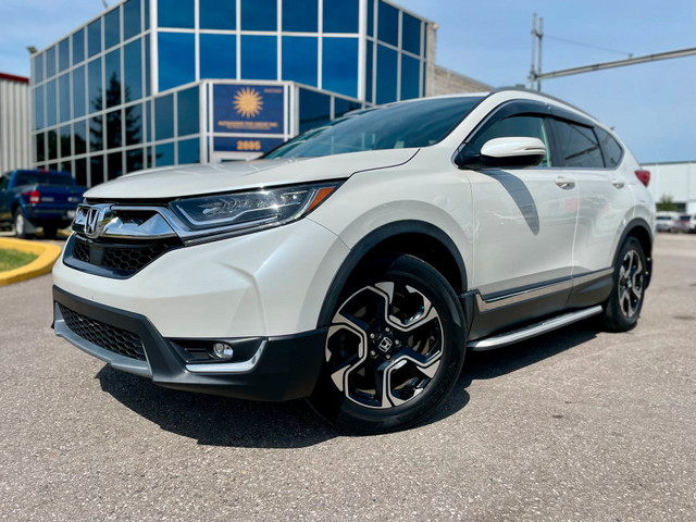 2017 Honda CR-V TOURING - LEATHER - PANORAMIC ROOF - ONLY 69K! in Cars & Trucks in Oakville / Halton Region