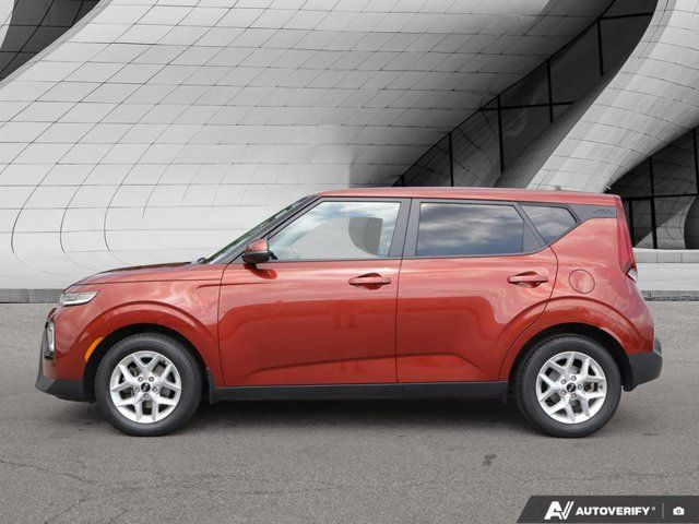 2021 Kia Soul EX | Apple CarPlay | Backup Camera | Heated Seats in Cars & Trucks in London - Image 2