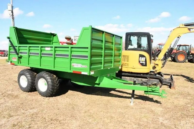 John BM Mfg Ltd. T-1200DB DIRT BOSS Trailer - Dump in Farming Equipment in Grand Bend - Image 2