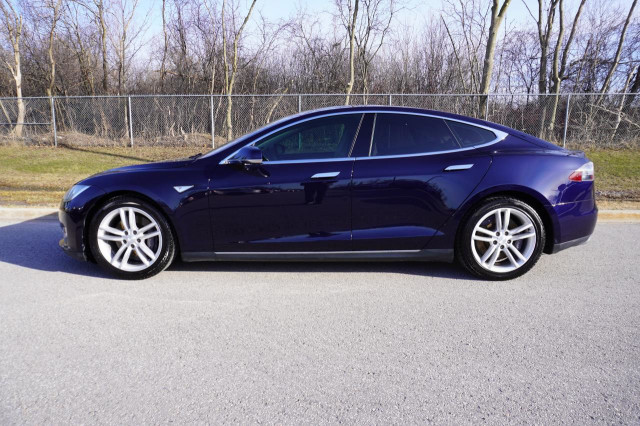 2013 Tesla Model S NO ACCIDENTS / LOCAL / LOW KM'S / 7 PASS / 60 in Cars & Trucks in Mississauga / Peel Region - Image 2
