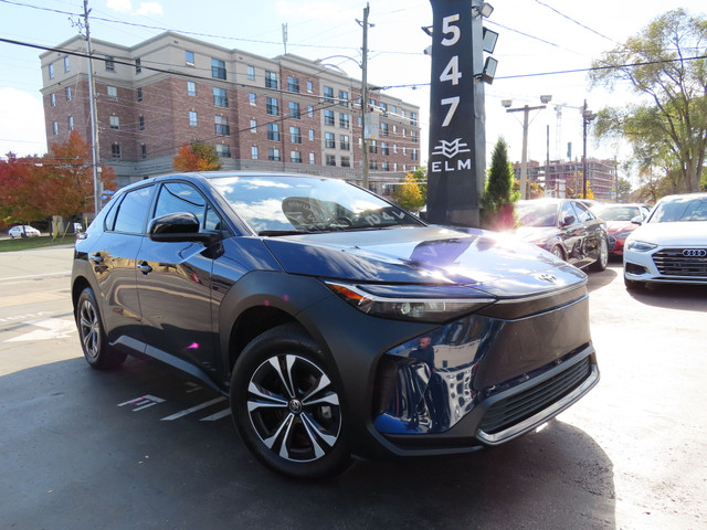 2023 Toyota bZ4X BZ4X - 29,000KMS - Back-Up Camera - Heated Seat in Cars & Trucks in Oakville / Halton Region - Image 2