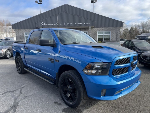 2019 Ram 1500 Classic EXPRESS CREW CAB V8 5.7L MAGS 20 in Cars & Trucks in Thetford Mines
