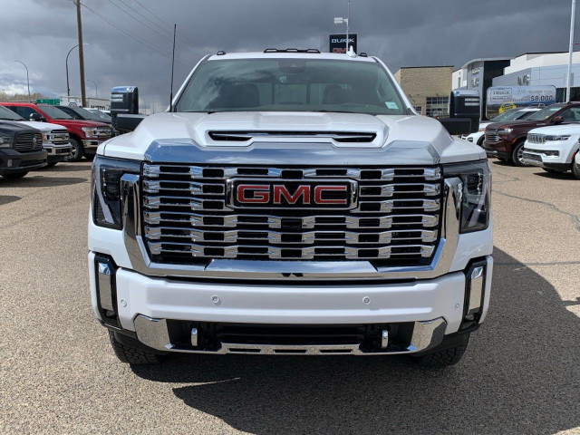 2025 GMC Sierra 3500HD in Cars & Trucks in Medicine Hat - Image 2
