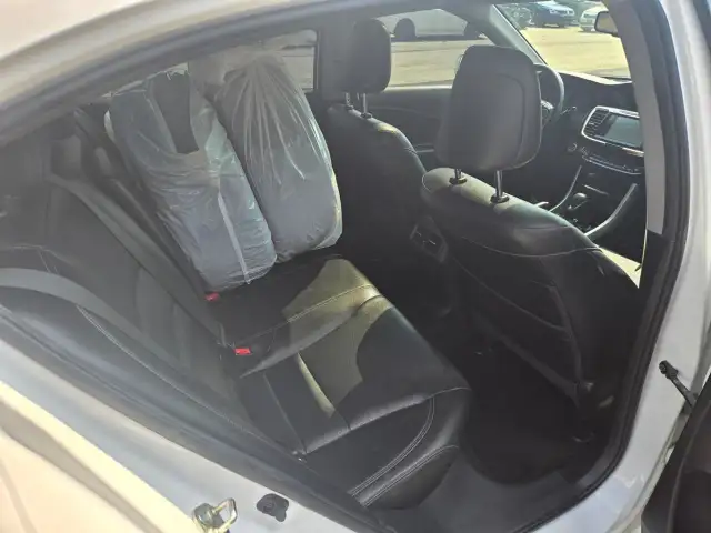 2016 Honda Accord EX-L in Cars & Trucks in Oshawa / Durham Region - Image 21