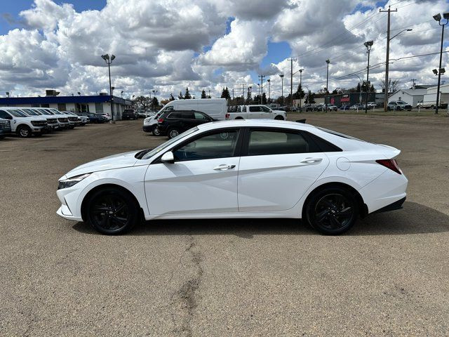 2023 Hyundai Elantra Preferred | CarPlay | Heated Seats | Rem in Cars & Trucks in Edmonton - Image 3