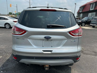 2014 FORD ESCAPE SE ! NO ACCIDENTS , COMES CERTIFIED , AMAZING ON FUEL CARS IN LOBO LTD. (Buy - Sell... (image 3)