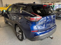 Discover Martin Chrysler, a family-owned gem since 44! With unbeatable service & deals, we're your g... (image 4)
