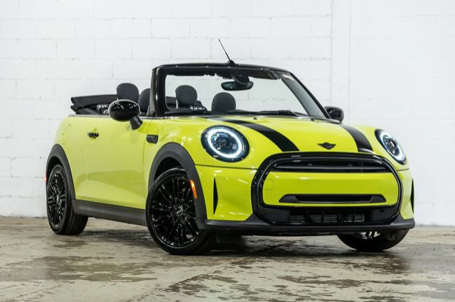 2024 MINI Convertible Cooper | Fun citadine | Premier | Accès in Cars & Trucks in City of Montréal