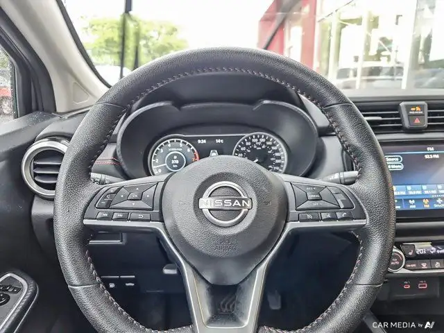 2023 Nissan Versa SR | Apple Car Play | Heated Seats | Wireless dans Autos et camions dans Ottawa - Image 18