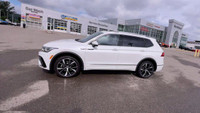 All Wheel Drive. Leather Interior. Touchscreen. Bluetooth. Remote Start. Sunroof. Rear View Backup C... (image 5)