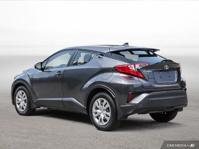 2020 Toyota C-HR LE | Fwd | Clean Carfax | Heated Seats | Back in Cars & Trucks in Hamilton - Image 3