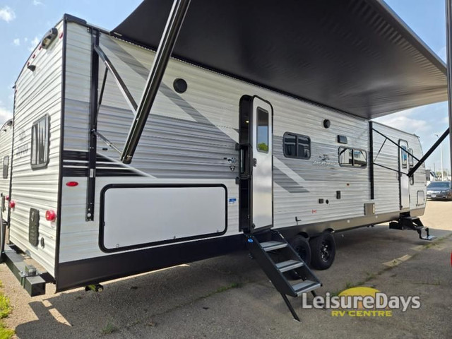 2025 Jayco Jay Flight SLX 330TBS in Travel Trailers & Campers in City of Toronto - Image 4