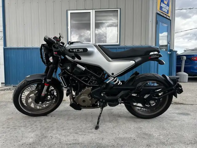 2021 Husqvarna Vitpilen 401 in Dirt Bikes & Motocross in Winnipeg - Image 3