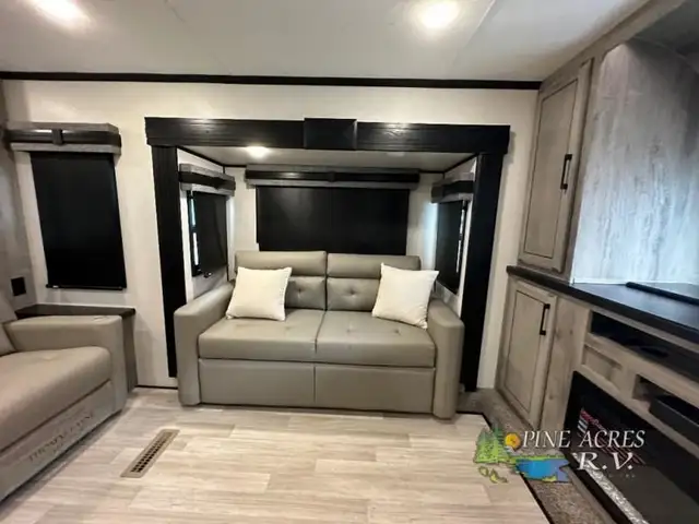 2024 KZ Durango Gold G387FLF (FRONT LIVING) in Travel Trailers & Campers in Truro - Image 6