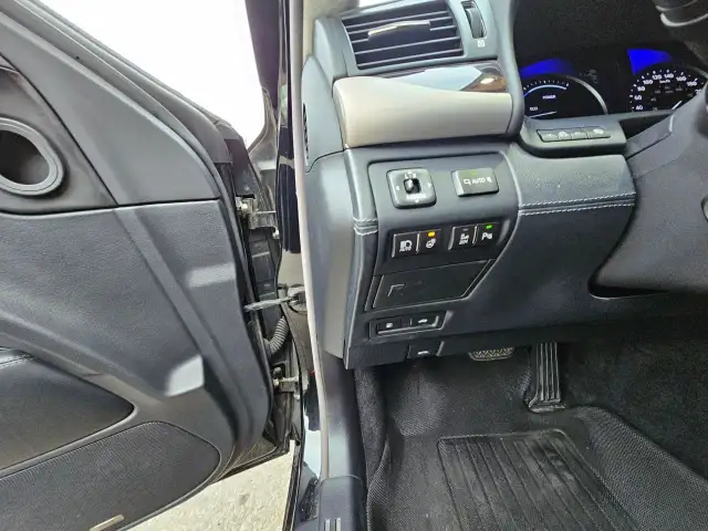 2014 Lexus LS 600H AWD-NAVI-MASSAGE SEAT-DVD- LWB in Cars & Trucks in Oakville / Halton Region - Image 23