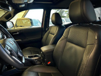 Stock#: 250595AThe 2018 Toyota Tacoma SR5 V6 4x4 Double Cab with a 6 ft box is a versatile and capab... (image 7)