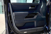 Lease this gorgeous Truck for 60 months at 6.99% for $427 Bi-weekly with only $5000 down! Fully Safe... (image 7)