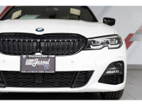 2021 BMW 3 Series 330e xDrive AWD 8-Speed Automatic 2.0L 4-Cylinder EXTERIOR - MINERAL WHITE METALLI... (image 3)