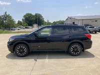 Engine: Gas V-6 3.5L L/100Km City: 12.1 L/100Km Hwy: 8.9 Safety Equipment Electronic Stability Contr... (image 9)