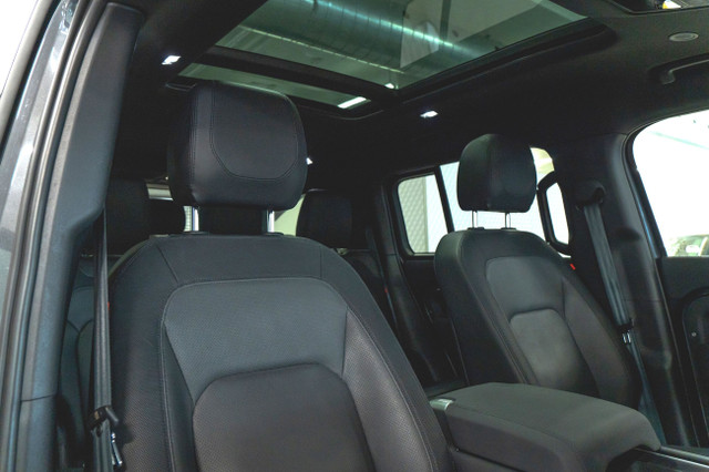 2023 Land Rover Defender 130 X-Dynamic SE AWD *7 PASSAGERS, BLAC in Cars & Trucks in Laval / North Shore - Image 3