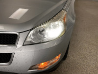 An ideal blend of size, comfort, and performance, our 2011 Chevrolet Traverse 2LT AWD shown in Silve... (image 8)