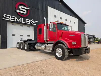 LOW KM CAT C15!!! 2004 Kenworth T800 Tri Drive Tridem KMS: 535,631 ECM Verified Total HRS: 28,137 EC...