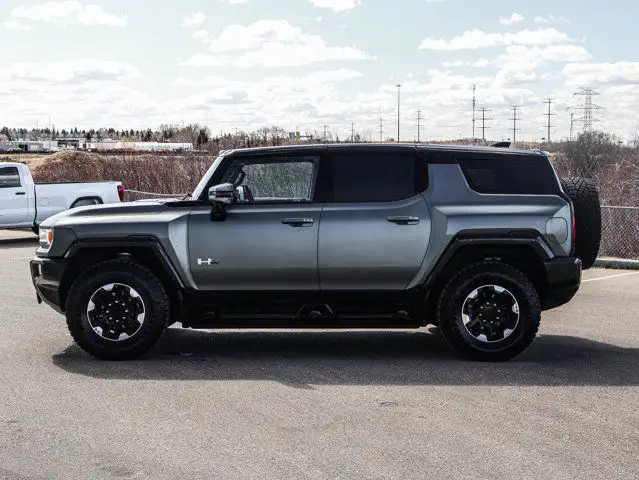 2024 GMC HUMMER EV SUV 3X Edition 1 4X4 in Cars & Trucks in Strathcona County - Image 6