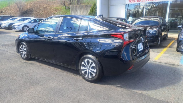 2022 Toyota Prius in Cars & Trucks in Longueuil / South Shore - Image 4