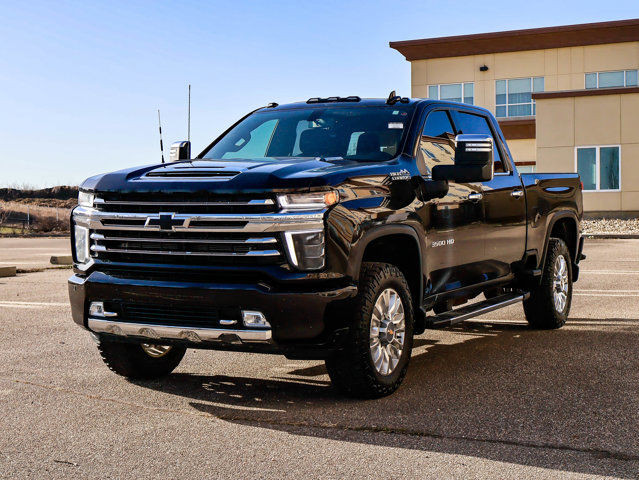 2021 Chevrolet Silverado 3500HD High Country 6.6L in Cars & Trucks in Strathcona County - Image 4