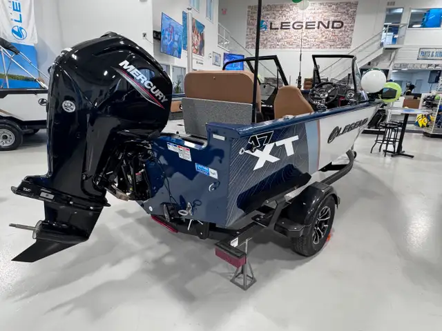 2025 Legend 17 XT  in Powerboats & Motorboats in Barrie - Image 9