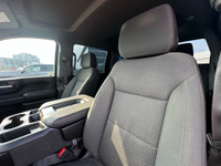 6.6L V8 GASOLINE ENGINE, LOW KM, Valid Chevrolet warranty, remote start entry, spray on liner, crew... (image 8)