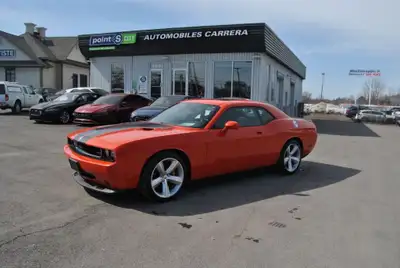 SRT8, 6.1L engine, nicely equipped with navigation, heated seats, cruise control, bluetooth, sunroof...