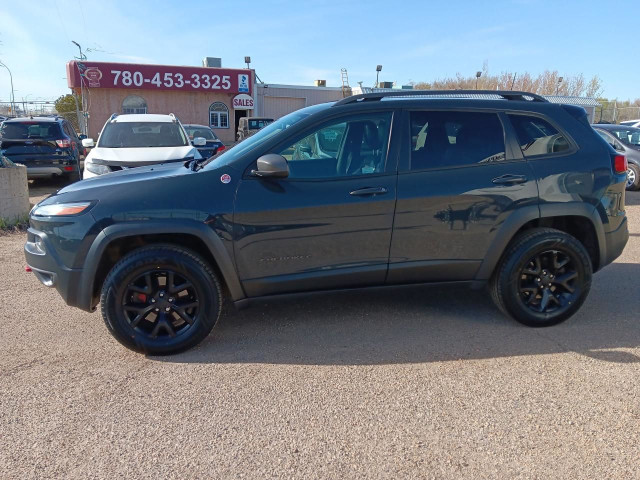 2017 Jeep Cherokee Trailhawk 4X4, Leather, BU Cam in Cars & Trucks in Edmonton - Image 4