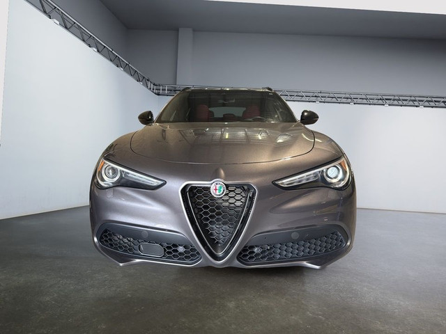 2023 Alfa Romeo Stelvio VELOCE AWD TOIT PANO VOLANT/CUIR CHAUFFA in Cars & Trucks in Laval / North Shore - Image 2