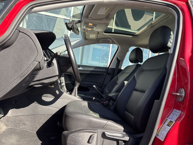 2018 VOLKSWAGEN GOLF COMFORTLINE MANUELLE CUIR TOIT PANO LIGHTNI in Cars & Trucks in Laval / North Shore - Image 4