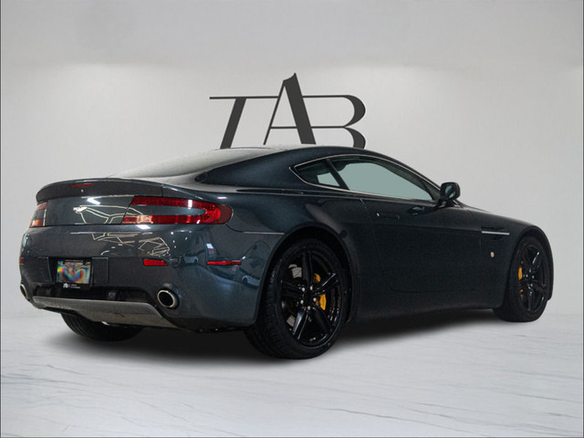 2009 Aston Martin V8 Vantage COUPE | CERAMIC BRAKES | 19\" WHEEL in Cars & Trucks in Mississauga / Peel Region - Image 4