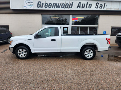 2019 Ford F-150 XL Clean Carfax, 4x2, 8 foot box, Call Now!