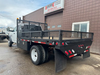 2015 Ram 5500 SLT Flat Deck 6.7L I6 Cummins 187,923 KM 4X4 DRW 11 FT 6" Deck Tool Boxes on Deck Powe... (image 2)