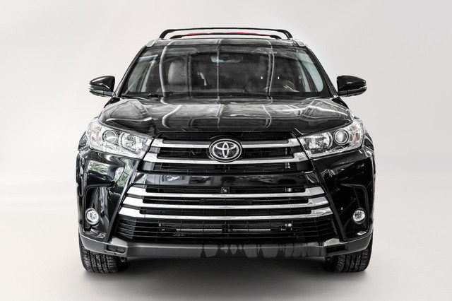 2019 Toyota Highlander Limited | AWD | Cuir | Mags | Toit Pano | in Cars & Trucks in City of Montréal - Image 3