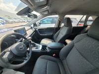 *Heated Seats, Apple CarPlay, Android Auto, Blind Spot Monitoring, Lane Keep Assist!* Radical design... (image 3)
