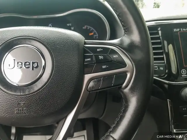 2021 Jeep Grand Cherokee Laredo ALTITUDE | SUNROOF | PROTECH... in Cars & Trucks in London - Image 17