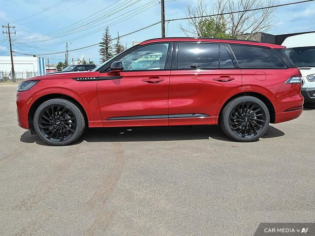 2025 Lincoln Aviator Reserve in Cars & Trucks in Edmonton - Image 3