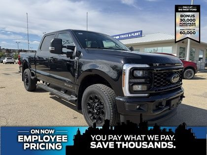 2025 Ford F-350 XLT PREMIUM w/BLK PKG, FX4 & 5th WHEEL PREP in Cars & Trucks in Edmonton