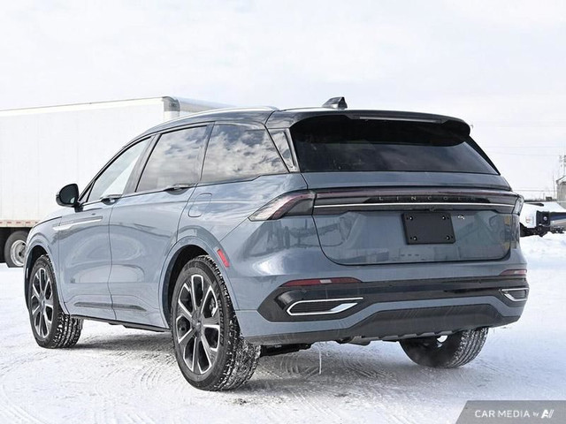 2025 Lincoln Nautilus Reserve in Cars & Trucks in Edmonton - Image 4