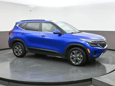 Step into modern versatility with the 2024 Kia Seltos EX â€” a stylish and capable compact SUV desig...