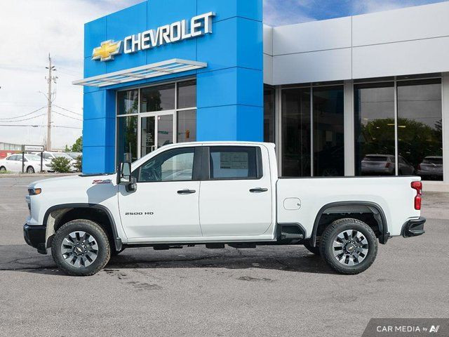 2025 Chevrolet Silverado 2500HD Custom in Cars & Trucks in Windsor Region - Image 3