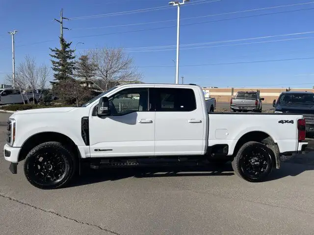 2024 Ford Super Duty F-350 SRW in Cars & Trucks in Calgary - Image 3